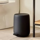 PAPELERA BAÑO NEGRA BLOMUS 5L
